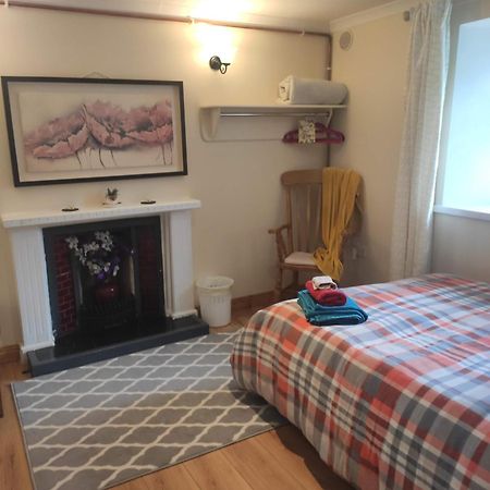 Bernie'S Place Castlebar Kültér fotó