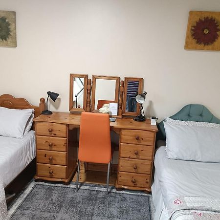 Bernie'S Place Castlebar Kültér fotó